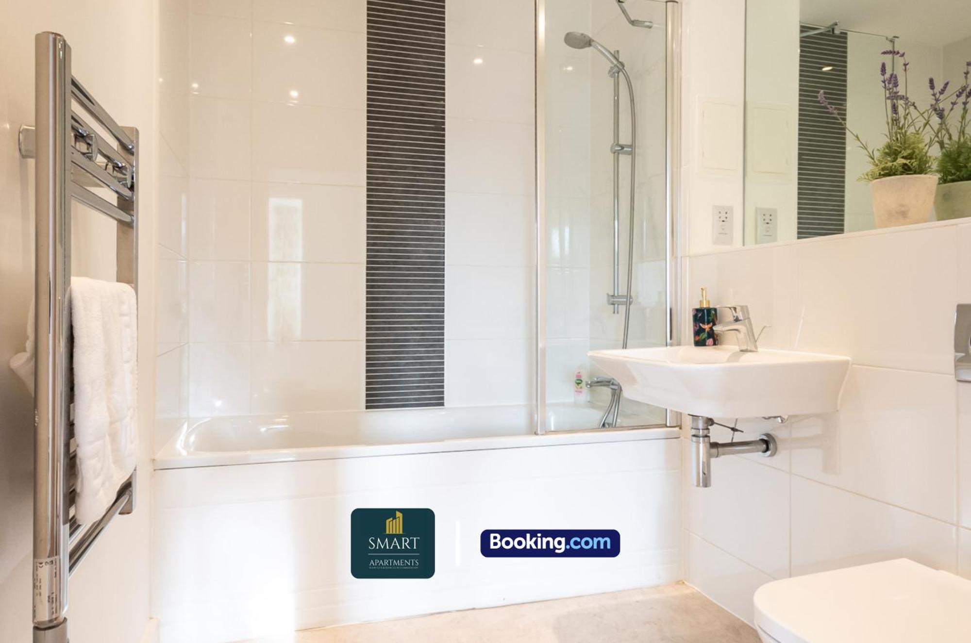 Spacious City Center Apartment By Smart Apartments Short Lets & Serviced Accommodation Apartment Southampton With Free Wifi Exterior foto